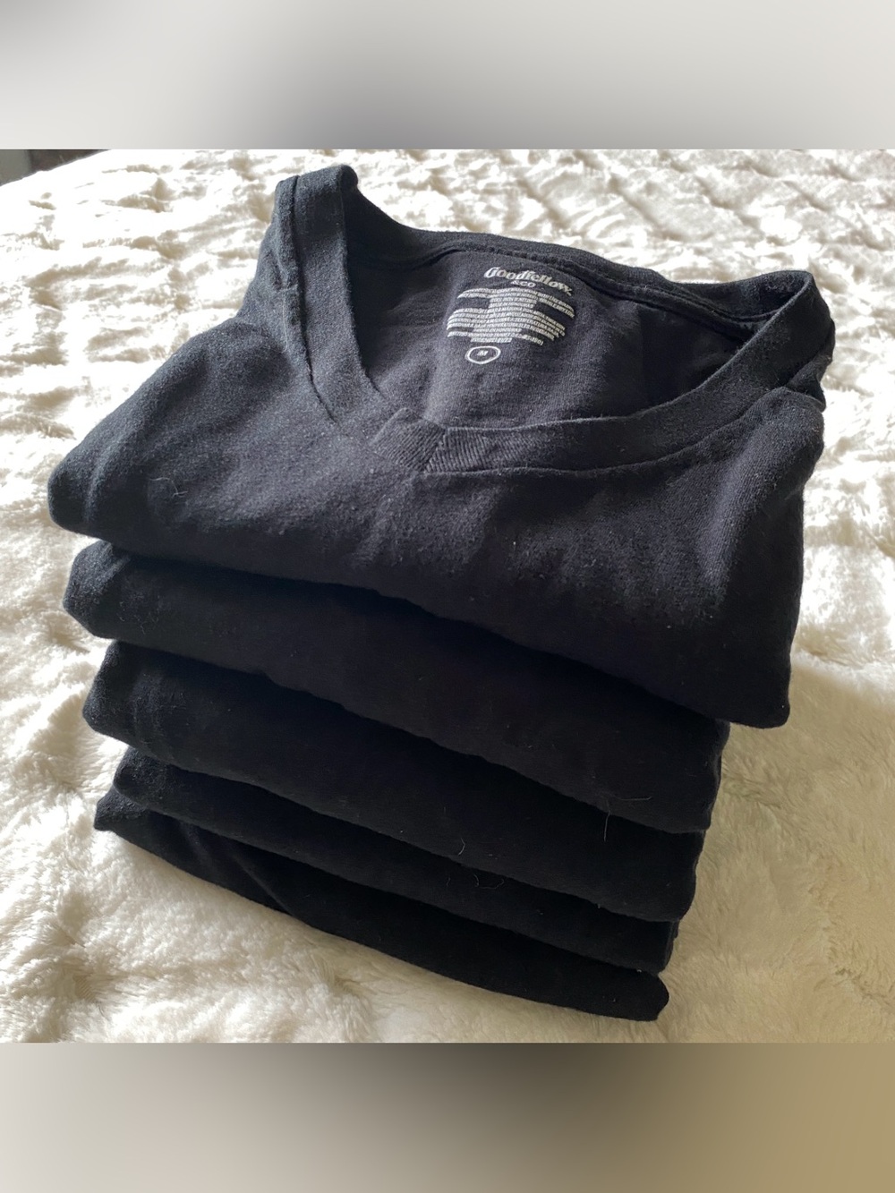 FIVE men's vneck cotton tshirts, black